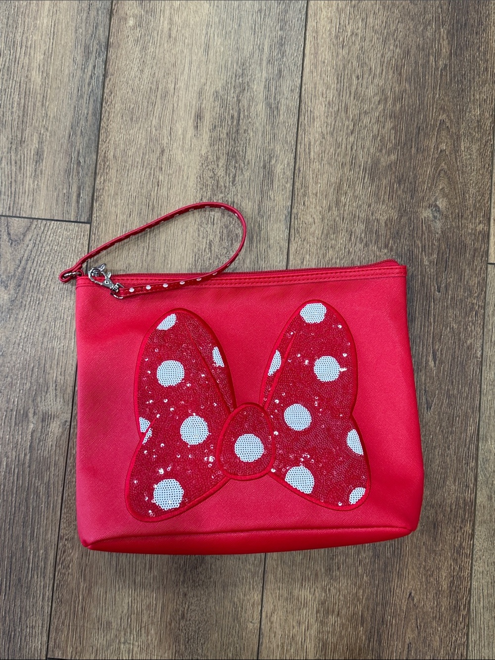 DISNEY MINNIE Red Polka Dot Bow Wristlet Clutch